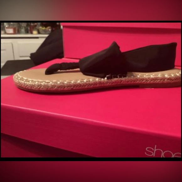Size 7 NIB Flat Cork Sandals Shoedazzle Aminita - Picture 1 of 4